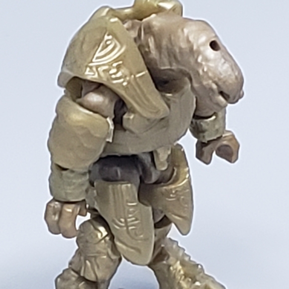 Mega Construx Halo Gold Arbiter Mini-Action Figure - Picture 6 of 8